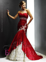 Красное узкое свадебное платье "Клеопатра"